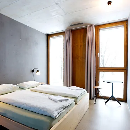 Hostal Youth Berna