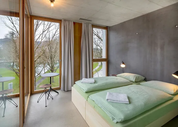 Youth Auberge de jeunesse *