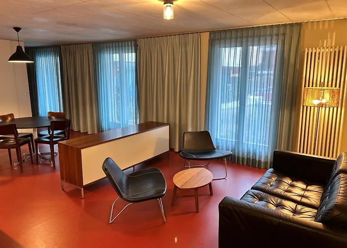 אכסניה Youth *